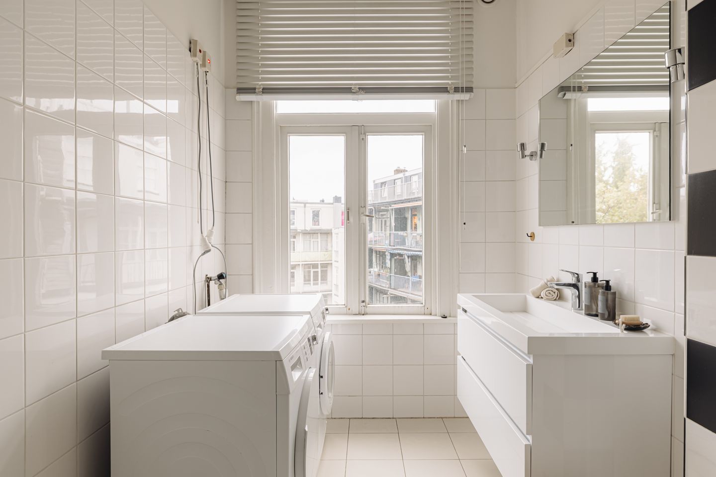 Foto 19 van Roelof Hartstraat 5-3