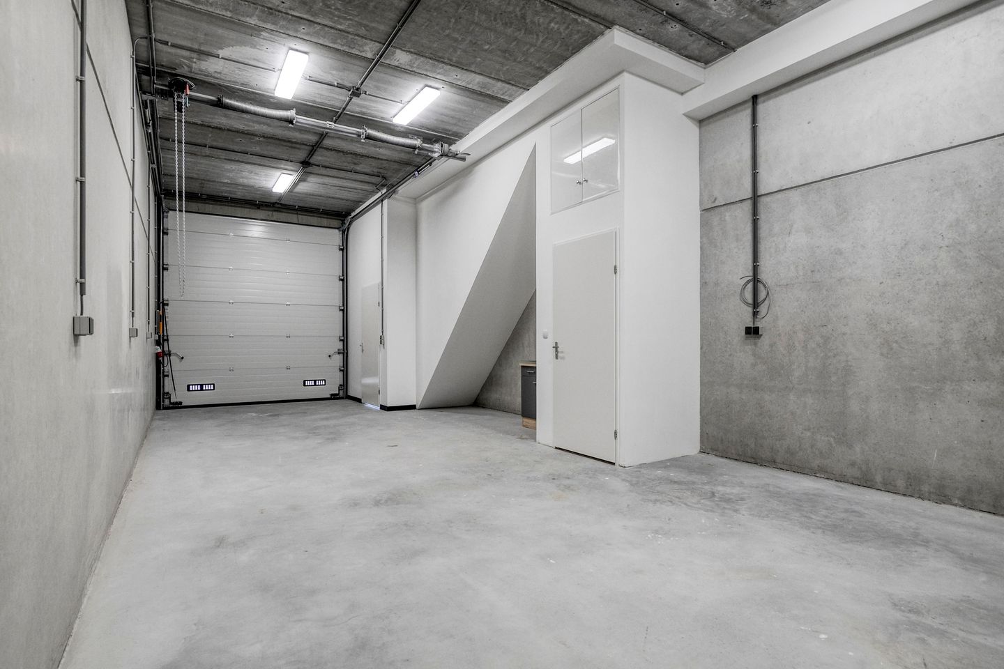 View photo 5 of Overvliet 79