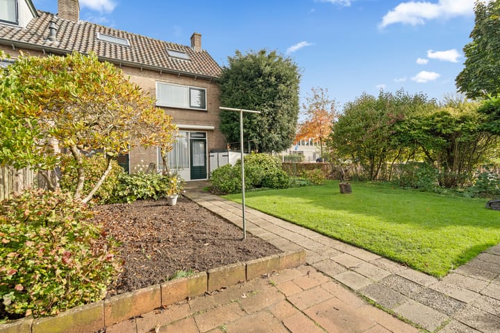 Photo 26 of Johan Willem Frisolaan 1