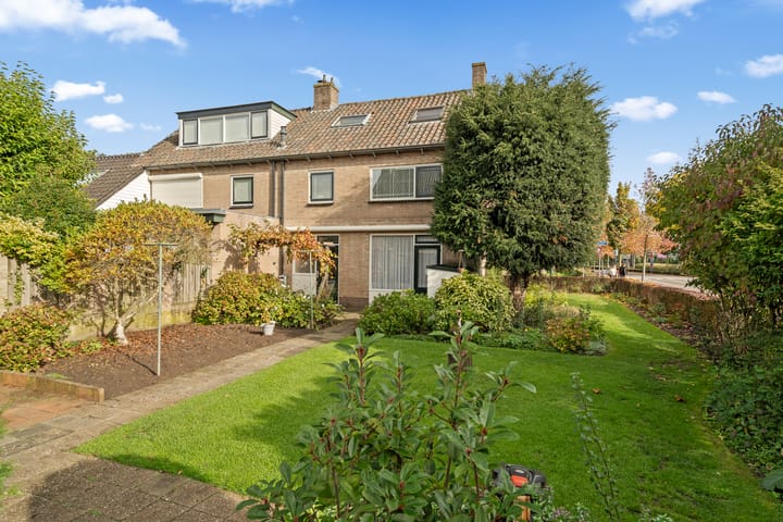 Photo 27 of Johan Willem Frisolaan 1