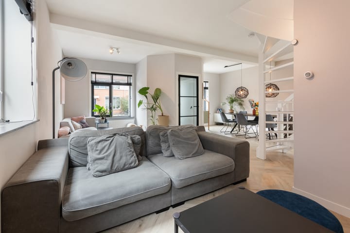 Foto 10 van Julianastraat 50