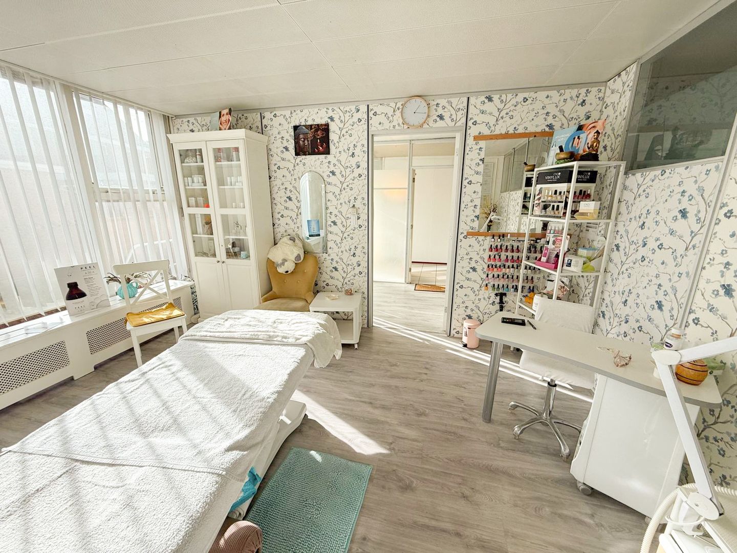 View photo 5 of Hogeweg 56-d