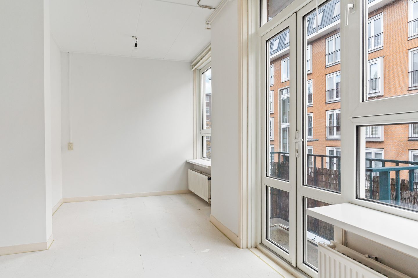 Photo 10 of Uiterwaardenstraat 278-1