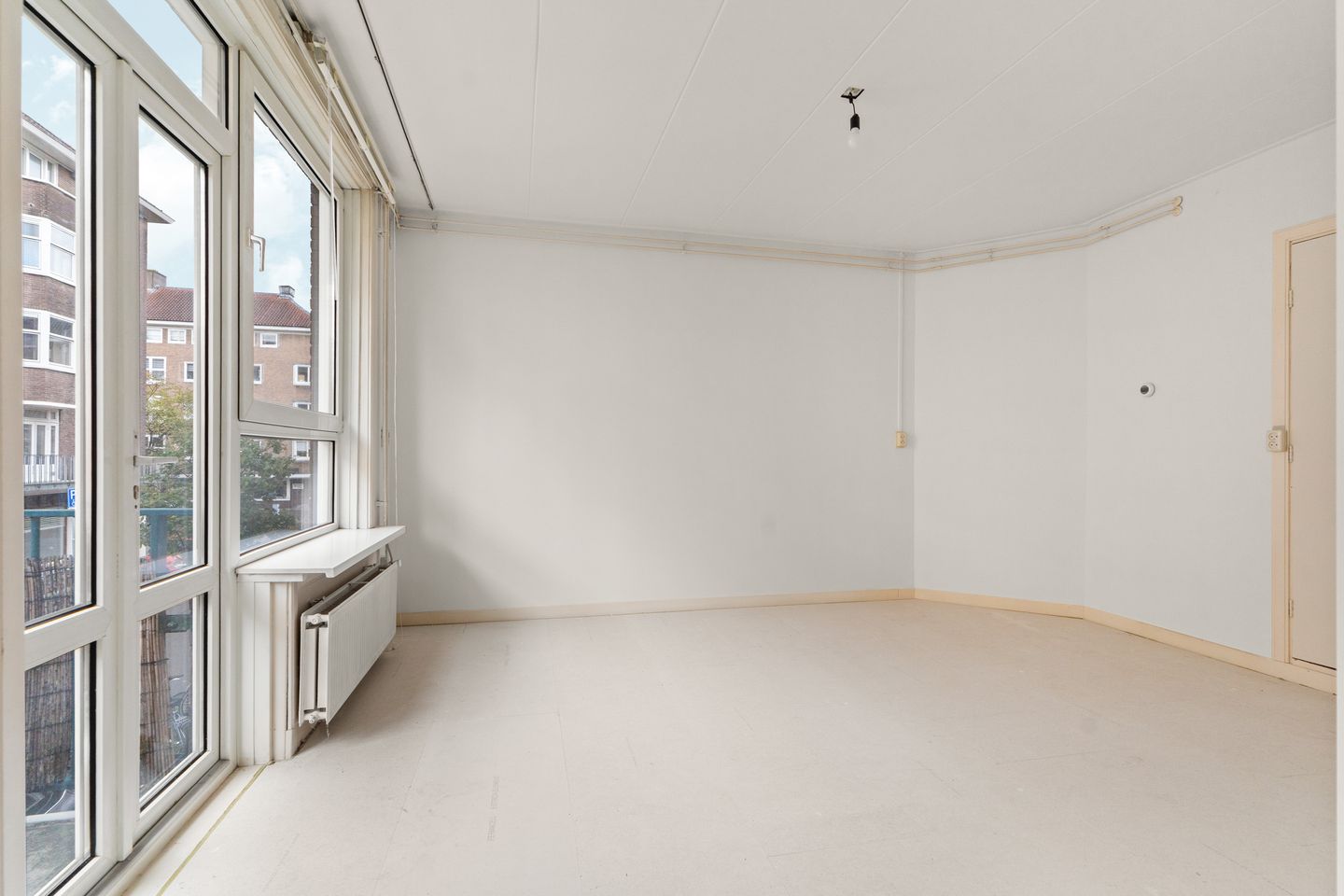 Photo 14 of Uiterwaardenstraat 278-1