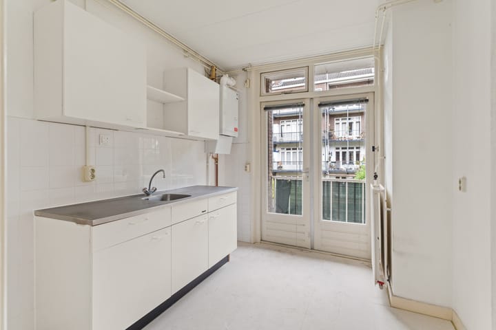 Photo 16 of Uiterwaardenstraat 278-1