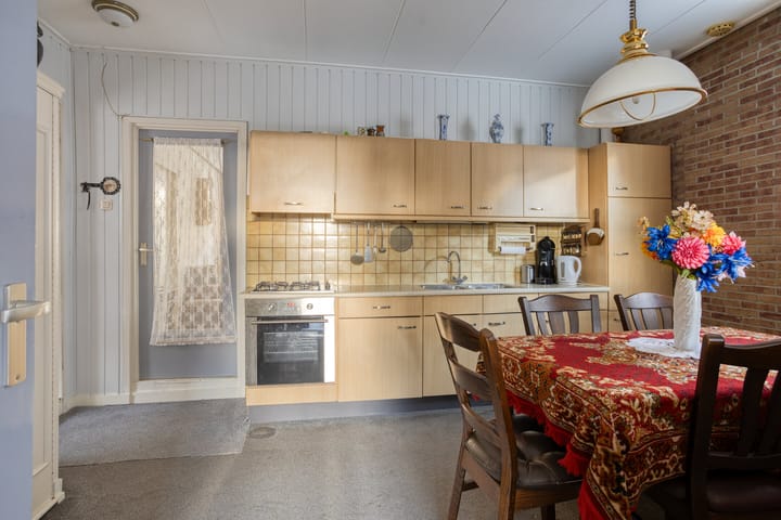 Photo 16 of Ommelanderwijk 79