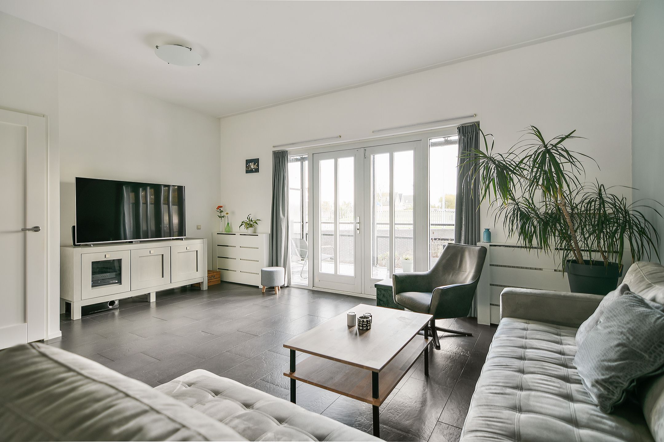 Foto 3 van Foxtrot 2