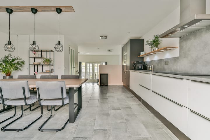 Photo 7 of Foxtrot 2