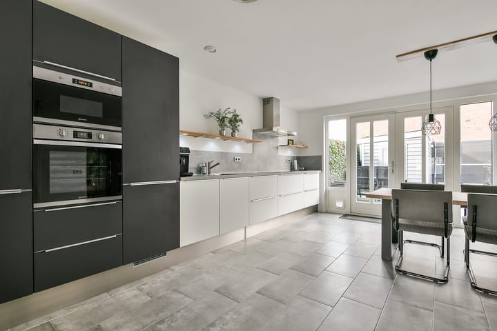 Photo 11 of Foxtrot 2