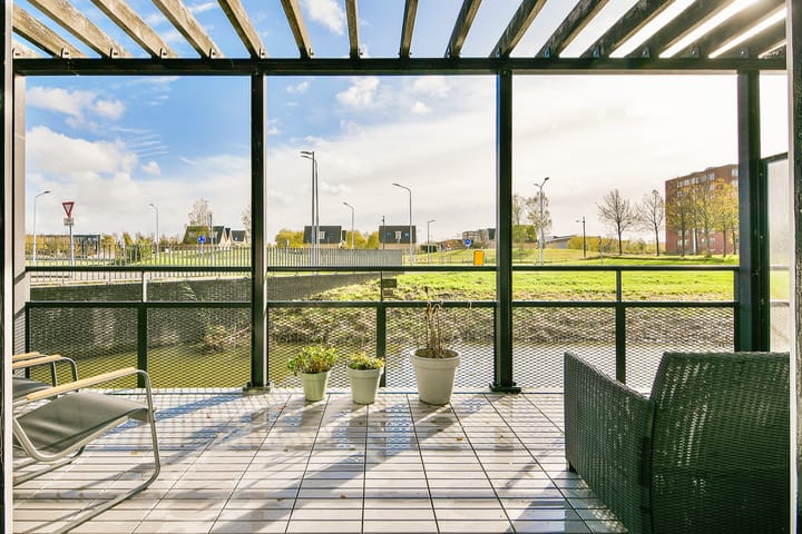 Photo 16 of Foxtrot 2