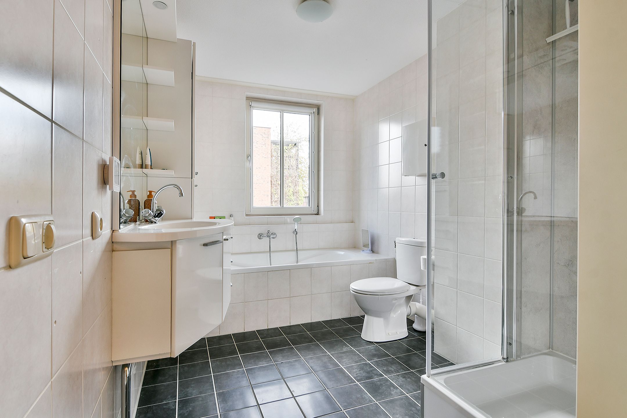 Foto 24 van Foxtrot 2