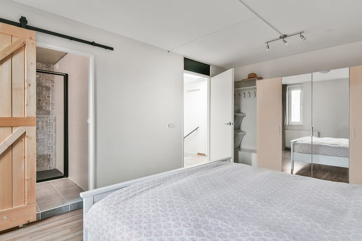 Photo 28 of Foxtrot 2