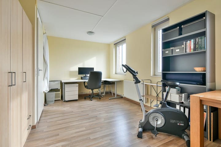 Photo 31 of Foxtrot 2