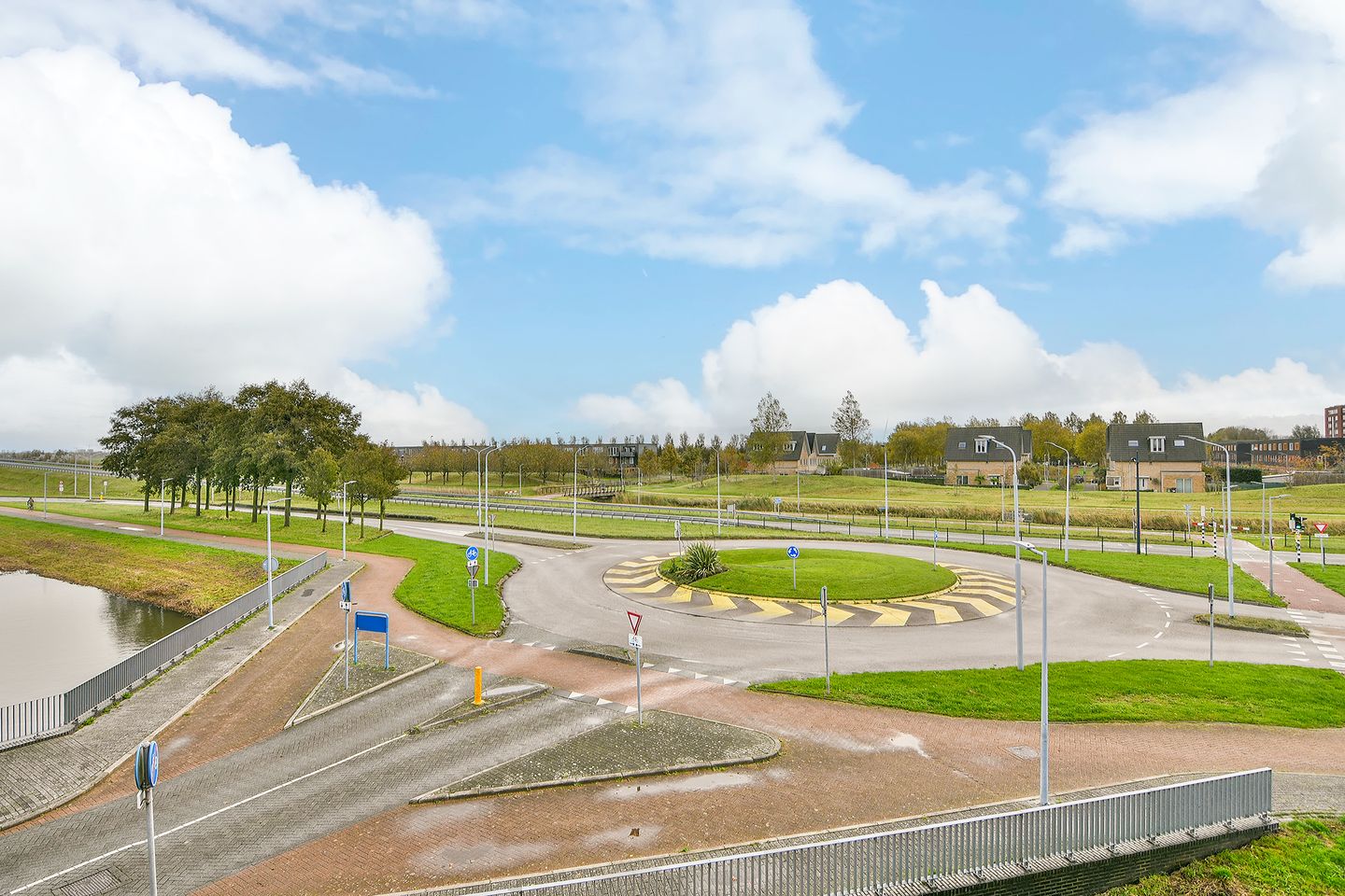 Foto 35 van Foxtrot 2