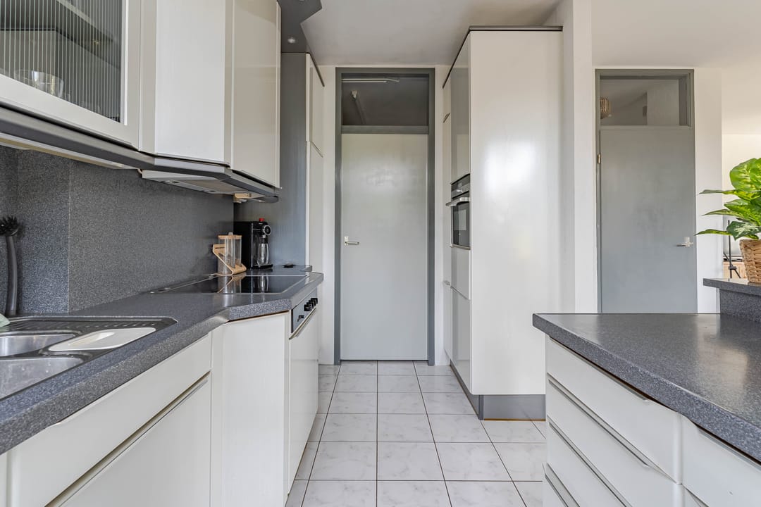 Foto 7 van Weegbree 16