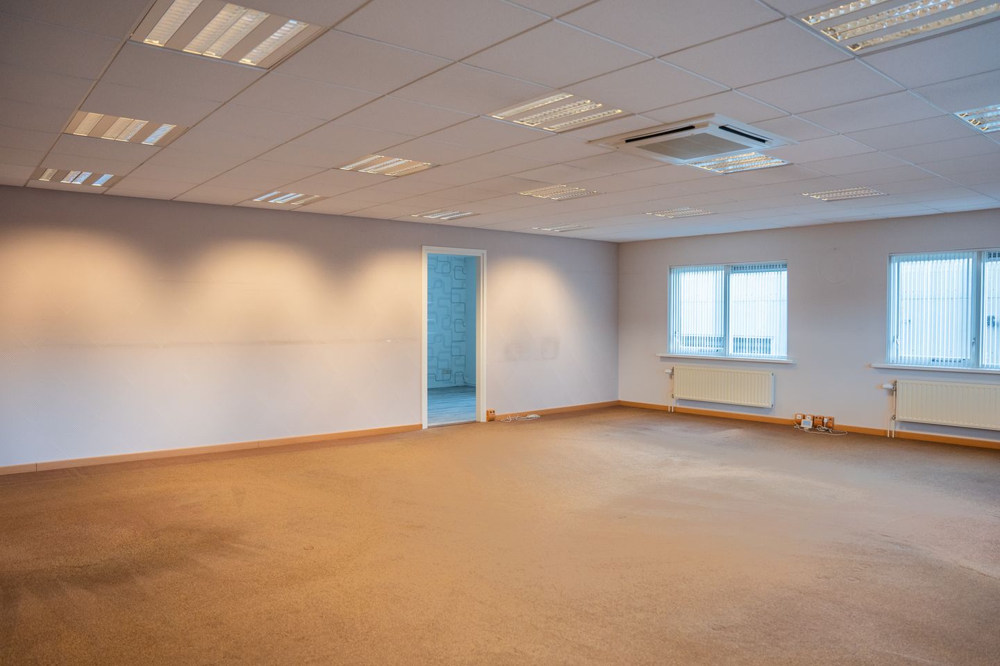 Bekijk foto 3 van Ambachtsweg 30