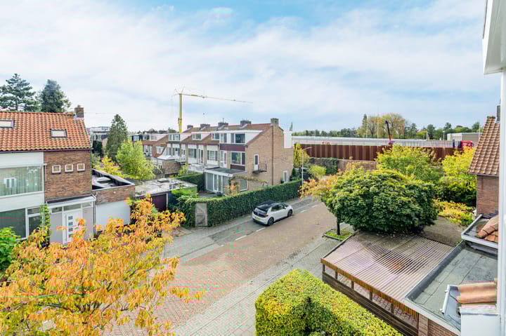 Foto 39 van Keucheniuslaan 1