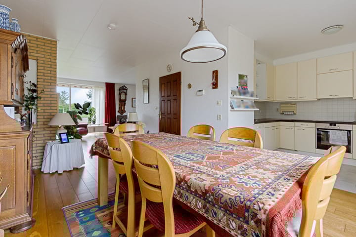 Photo 7 of Molefinne 53