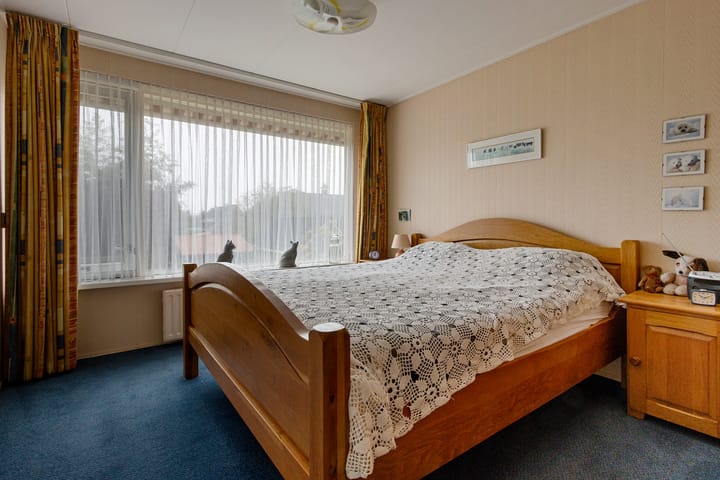 Photo 21 of Molefinne 53