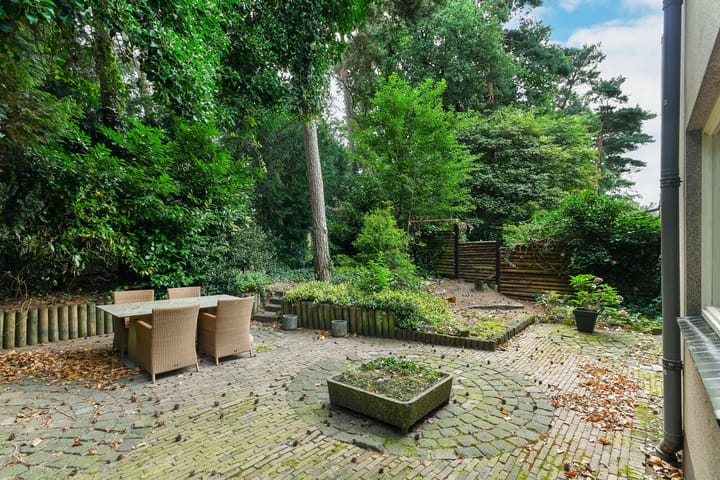 Foto 35 van Debussystraat 20