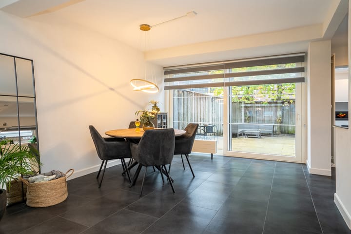 Foto 12 van Schiestraat 52