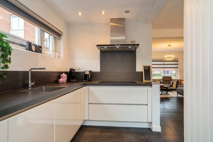 Foto 17 van Schiestraat 52