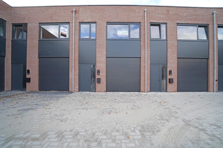 Markerkant 13 166, Almere