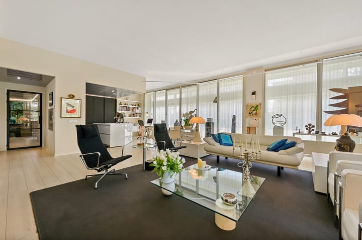 Foto 3 van Sir Winston Churchillln 289-F001