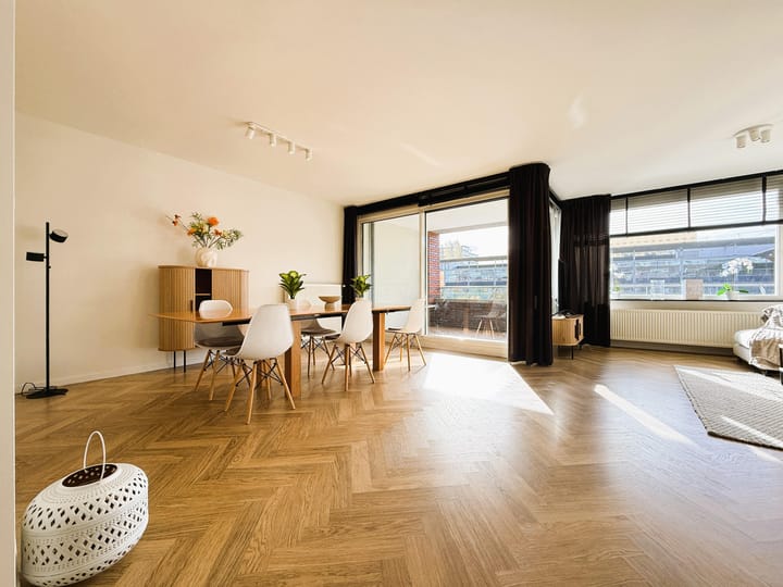 Photo 3 of Rembrandtweg 9