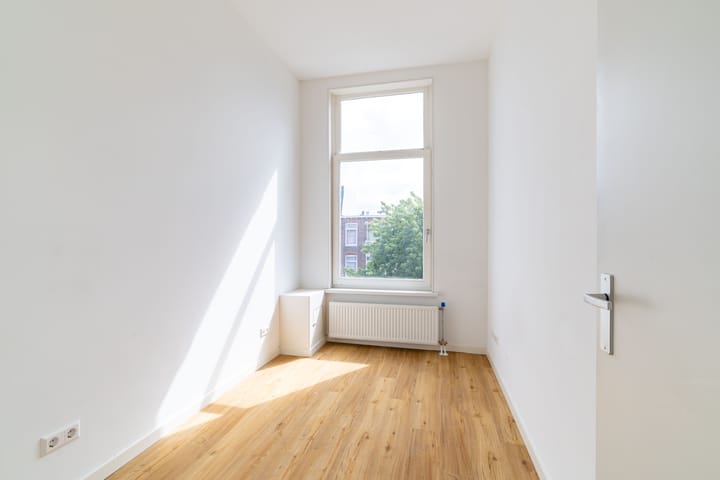 Foto 26 van Valkenboslaan 247