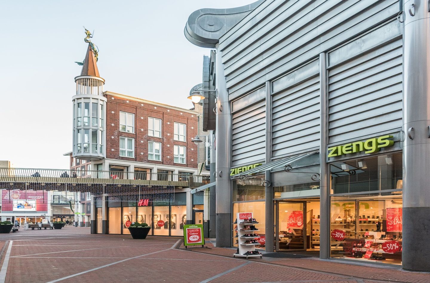 Bekijk foto 1 van Uitstraat 115