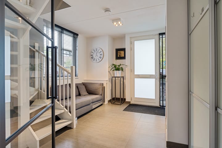 Photo 11 of 's-Gravenweg 415-C