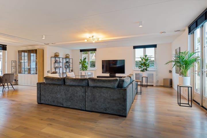 Photo 13 of 's-Gravenweg 415-C