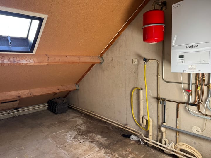 Photo 12 of Voorplecht 11