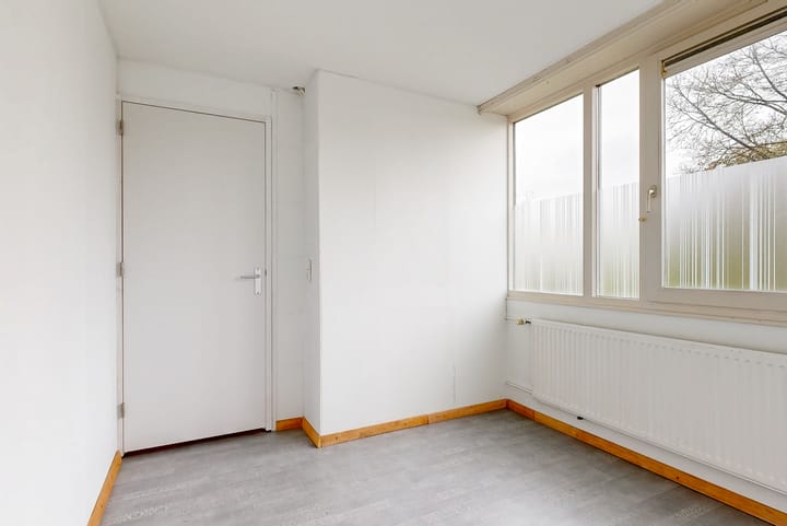 Photo 23 of Karos 23