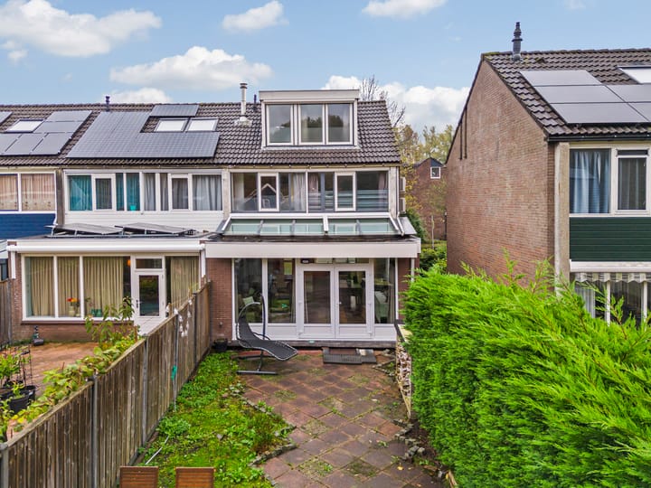 Photo 34 of Karos 23