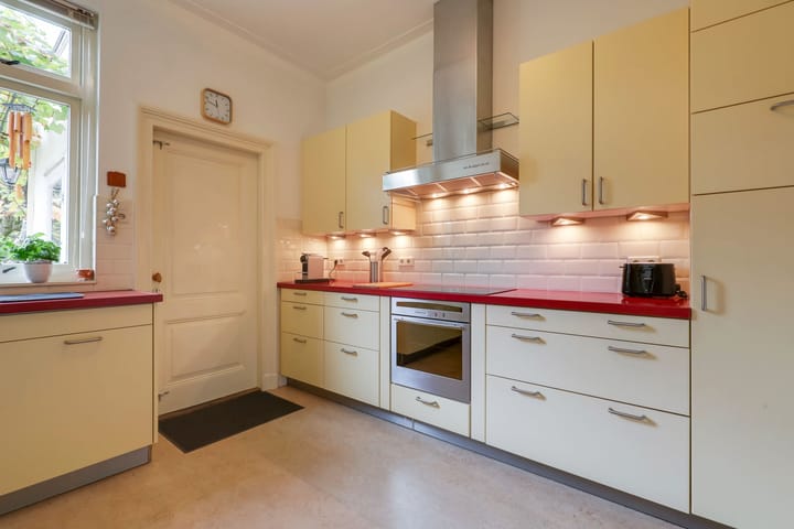 Photo 15 of Jan Luijkenlaan 15