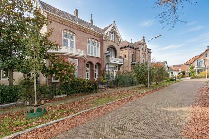 Photo 40 of Jan Luijkenlaan 15