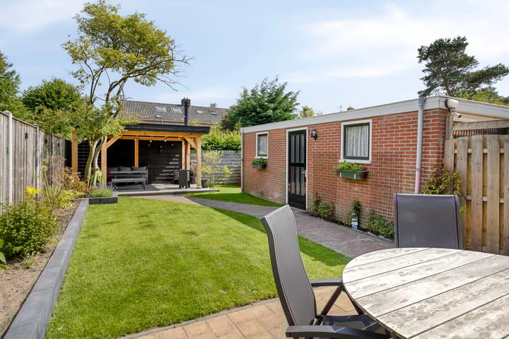 Photo 3 of Meeuwenlaan 57