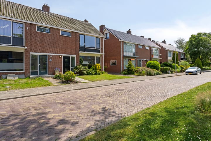 Foto 7 van Meeuwenlaan 57