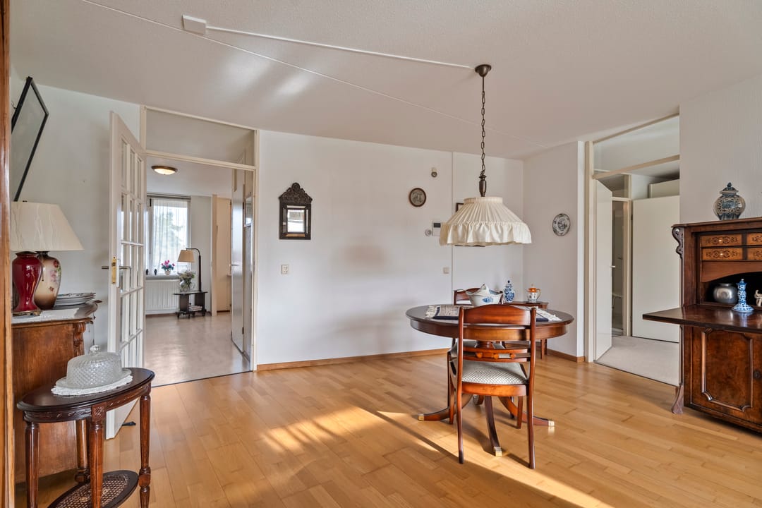 Photo 16 of Prins Bernhardstraat 38