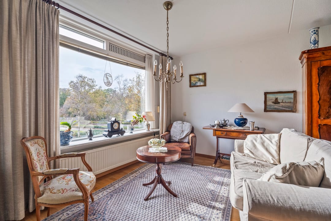 Photo 17 of Prins Bernhardstraat 38