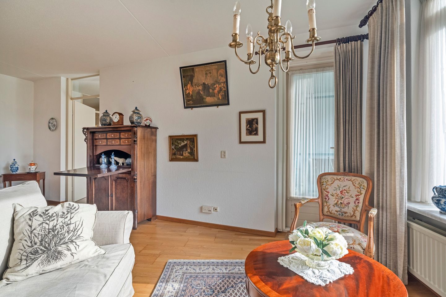 Photo 20 of Prins Bernhardstraat 38