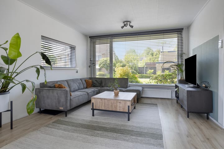 Foto 13 van Meeuwenlaan 57