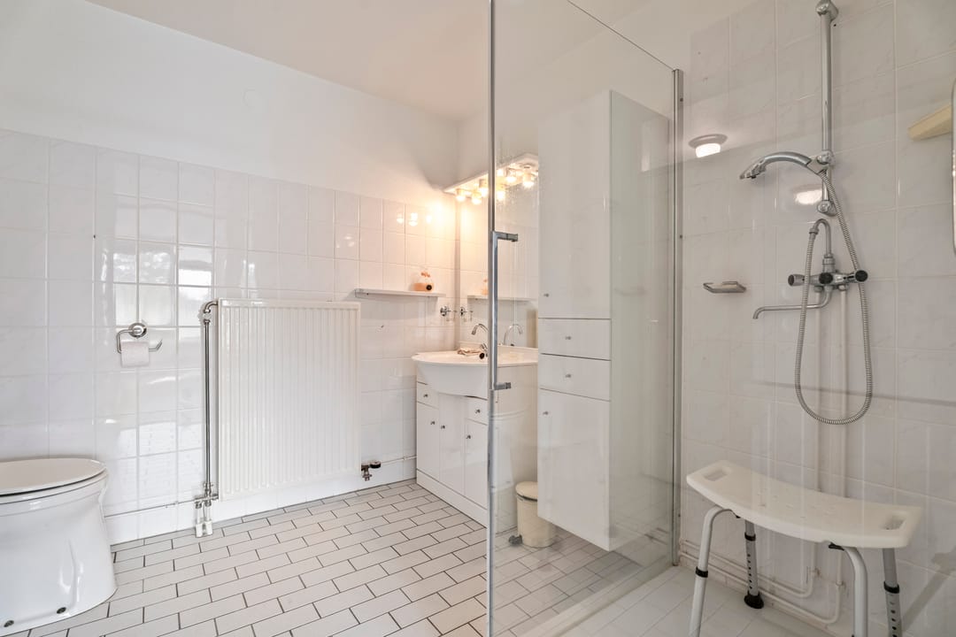 Photo 23 of Prins Bernhardstraat 38