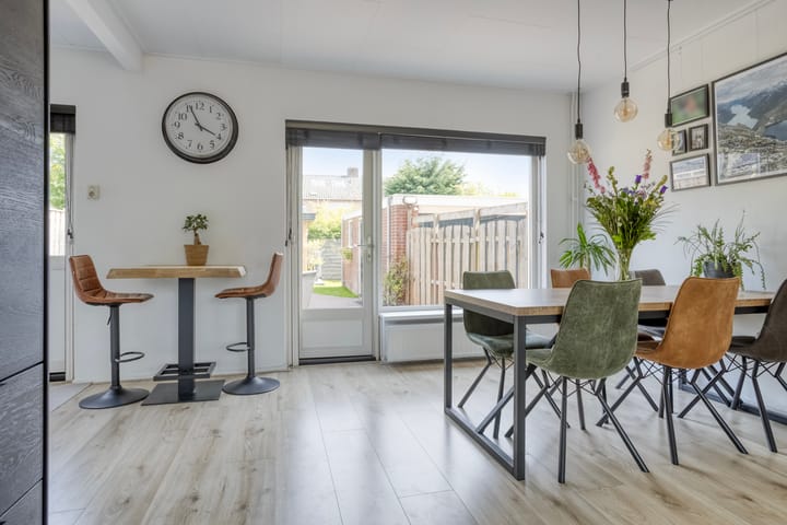 Foto 16 van Meeuwenlaan 57