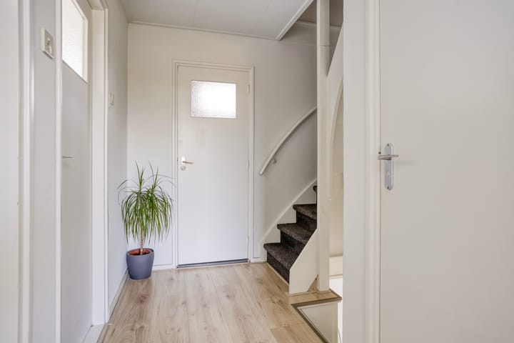 Foto 22 van Meeuwenlaan 57