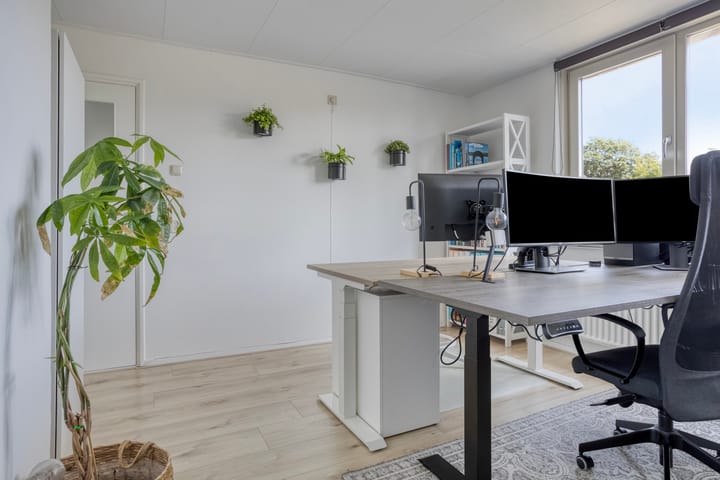 Foto 31 van Meeuwenlaan 57