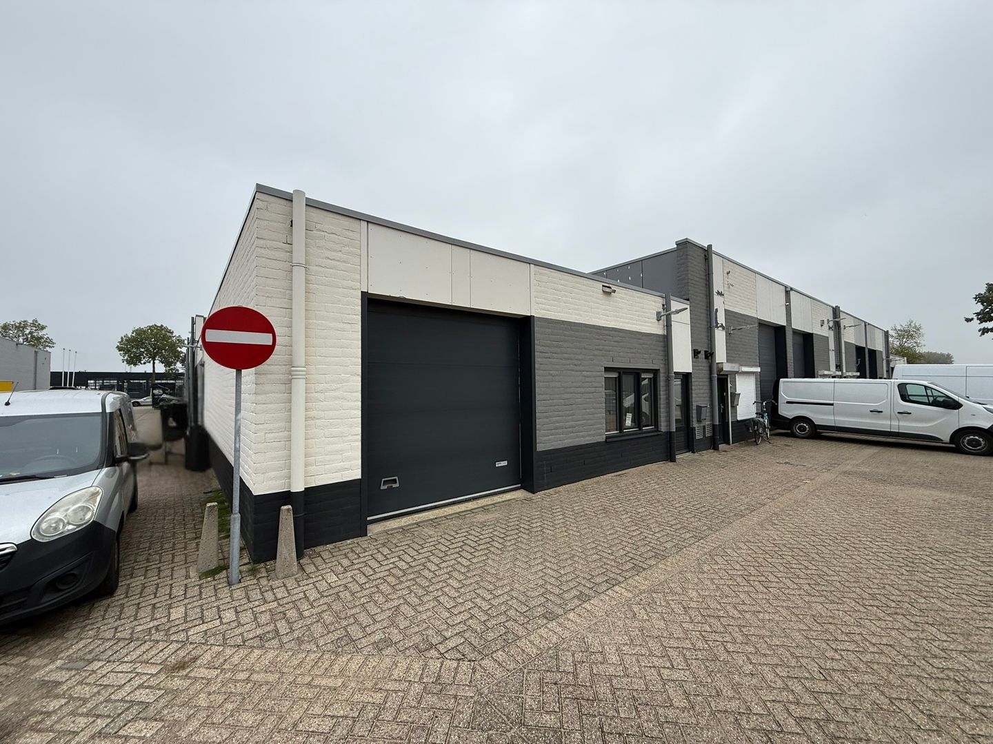 View photo 5 of Edisonstraat 21-01