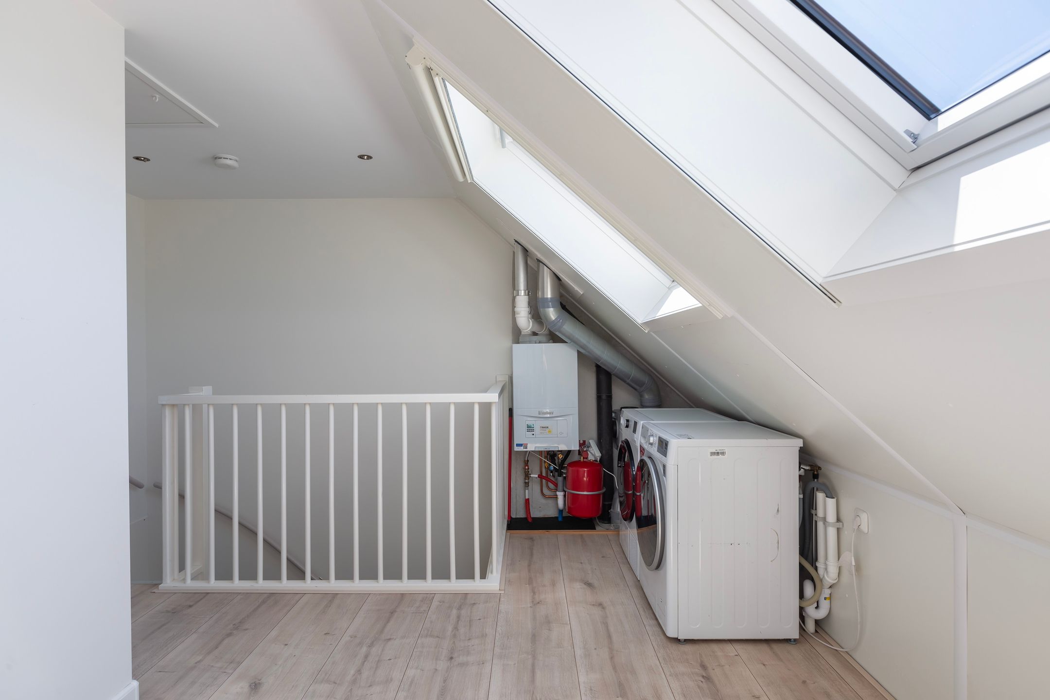 Foto 36 van Burg. Rippingstraat 2-D